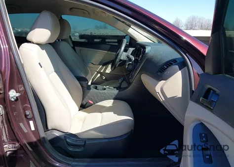 2013 Kia Optima Lx z USA, uszkodzony, nr VIN 5XXGM4A7XDG241462